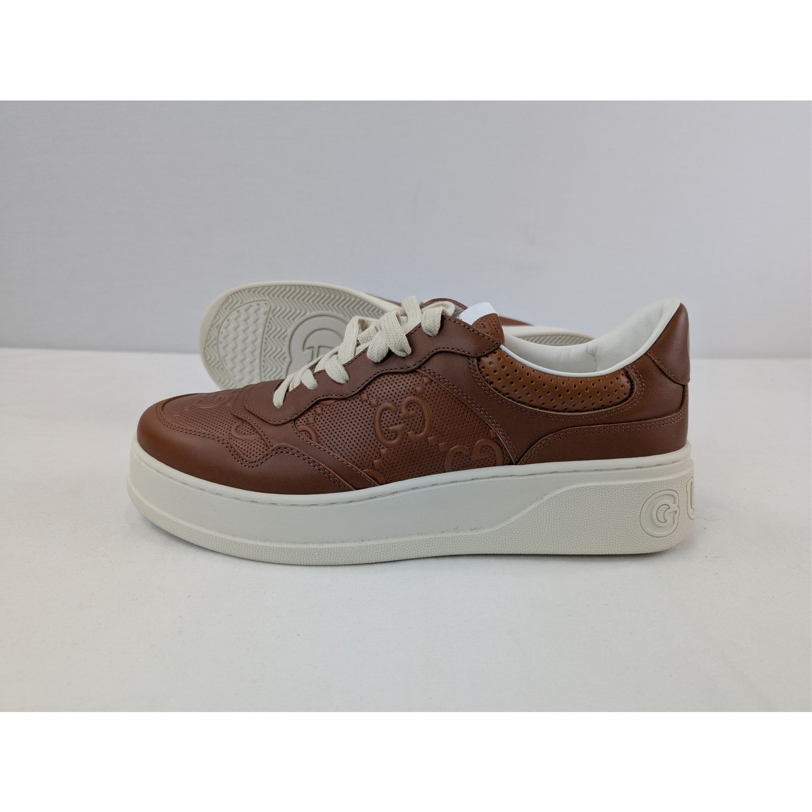 Gucci o1rshd1 Low Top Sneakers in Brown with White Sole Size US 12 / EU 45 - 14 Thumbnail