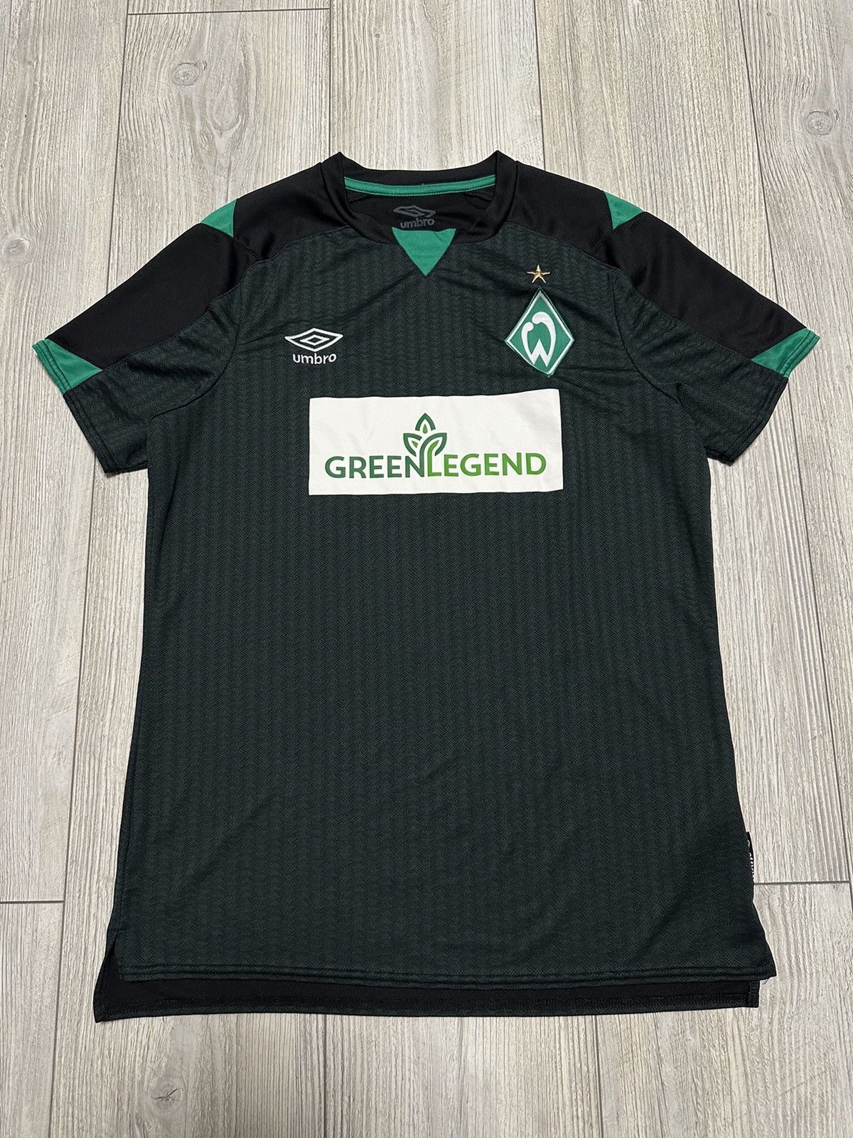 Umbro Umbro FC Werder Bremen Soccer Jersey Football Shirt 2021/22 Size US M / EU 48-50 / 2 - 1 Thumbnail