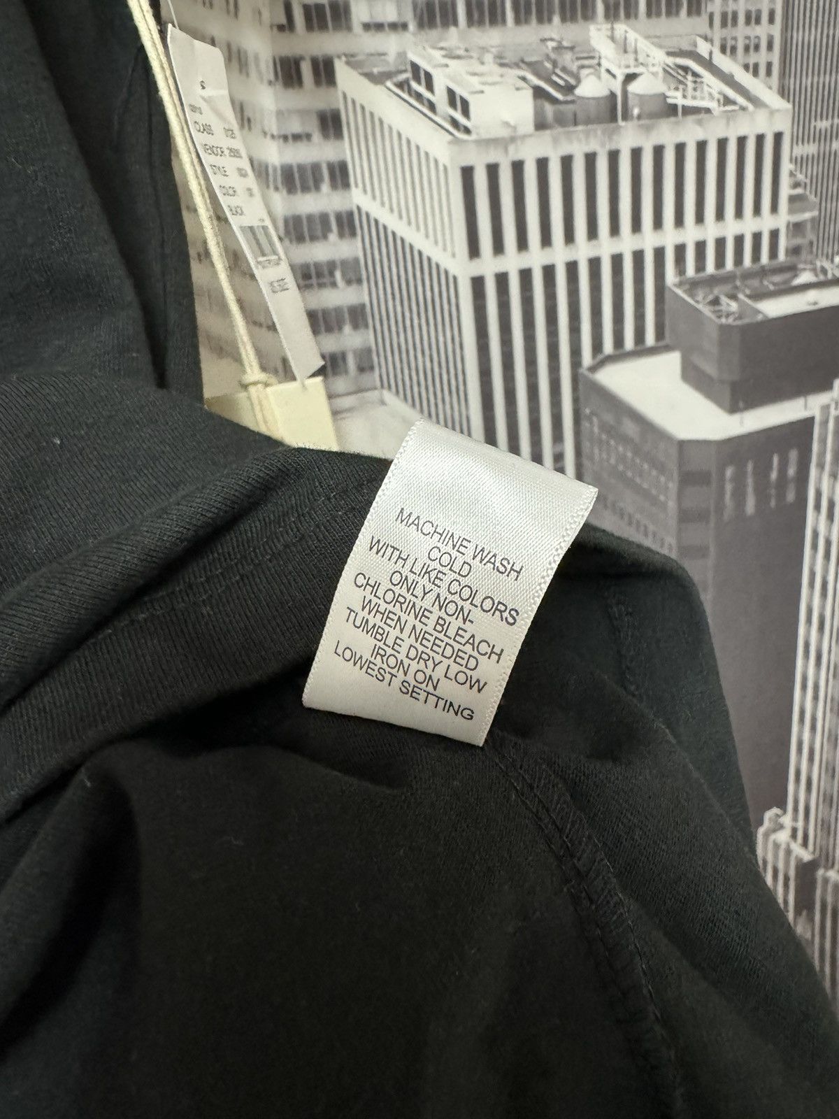 Fear of God 🔥Fear of God Essentials Boxy Graphic Tee FW18 Black SZ XS Size US XS / EU 42 / 0 - 6 Thumbnail