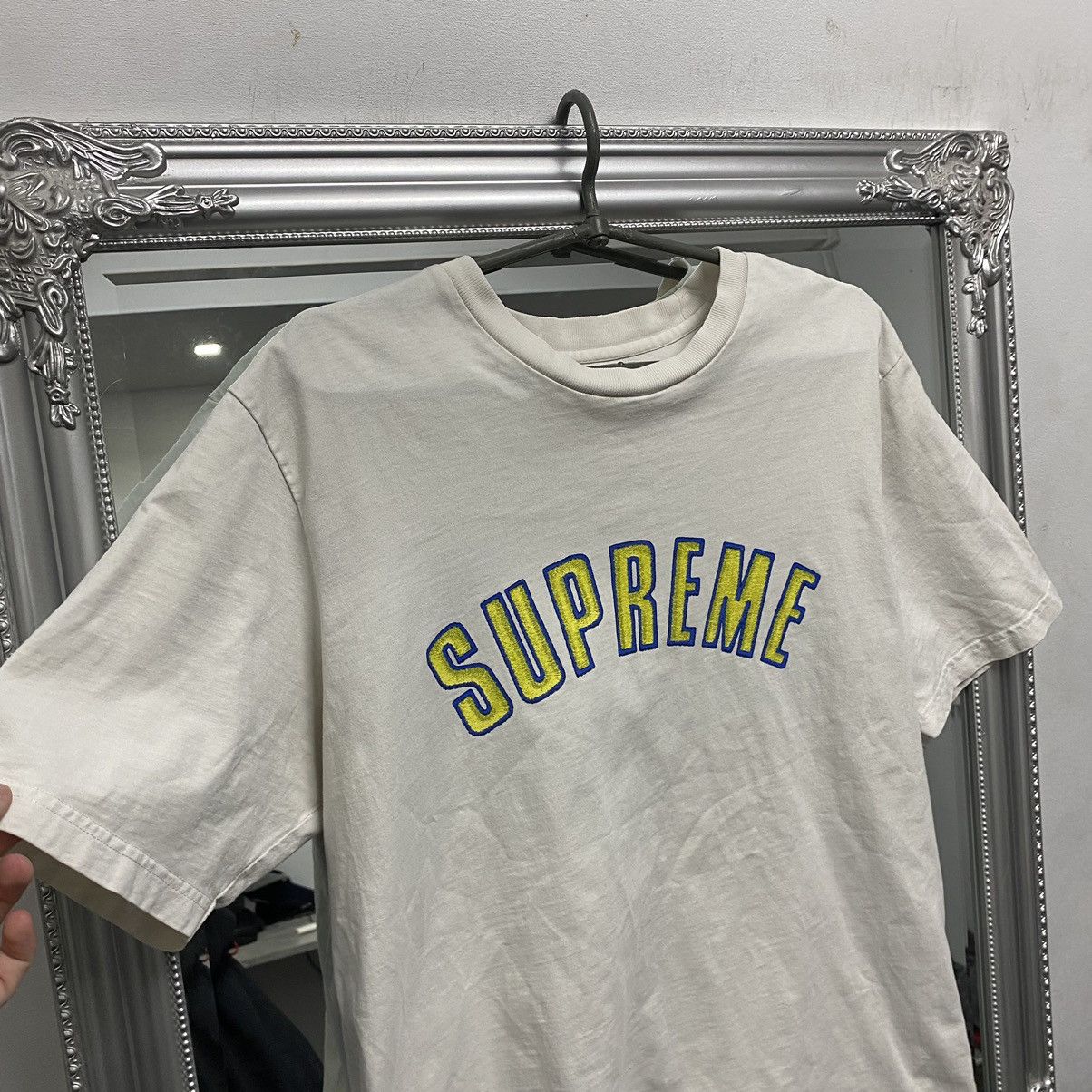 Supreme Supreme T-Shirt White Big Logo Size US L / EU 52-54 / 3 - 4 Thumbnail