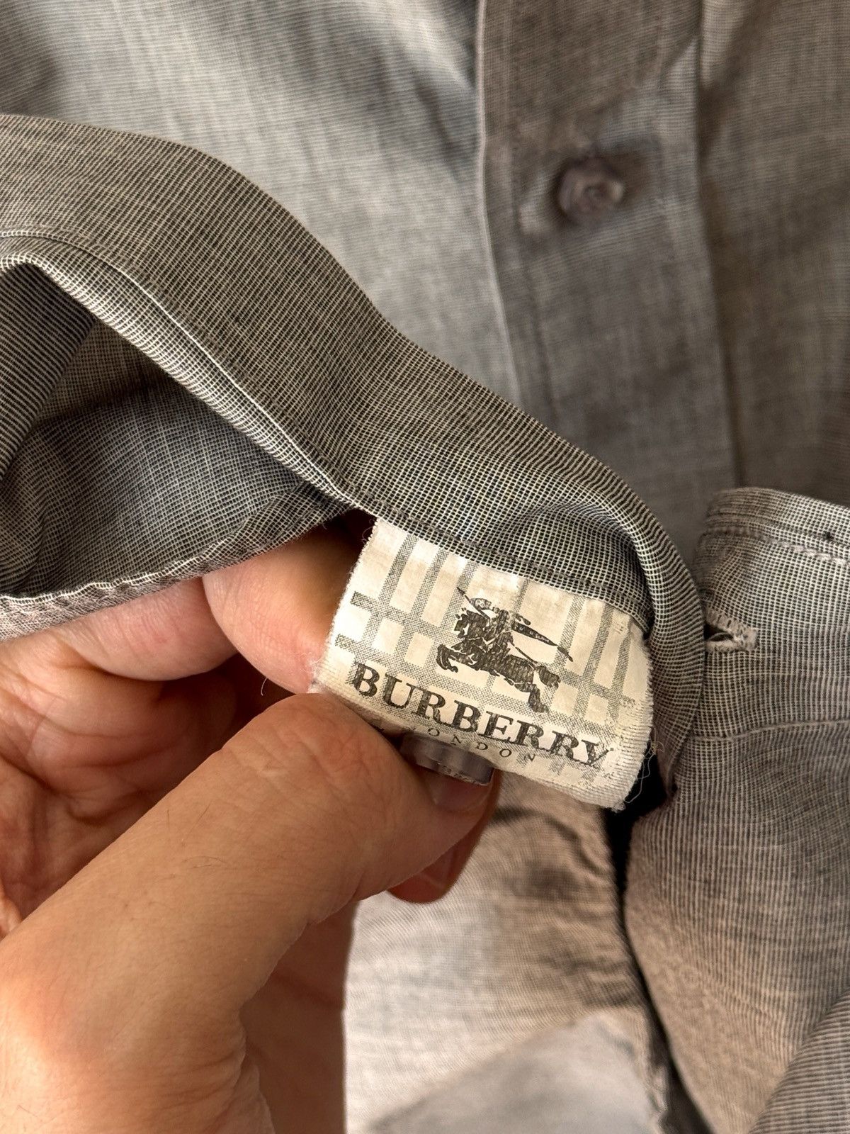 Burberry Burberry grey shirt Size US M / EU 48-50 / 2 - 11 Thumbnail