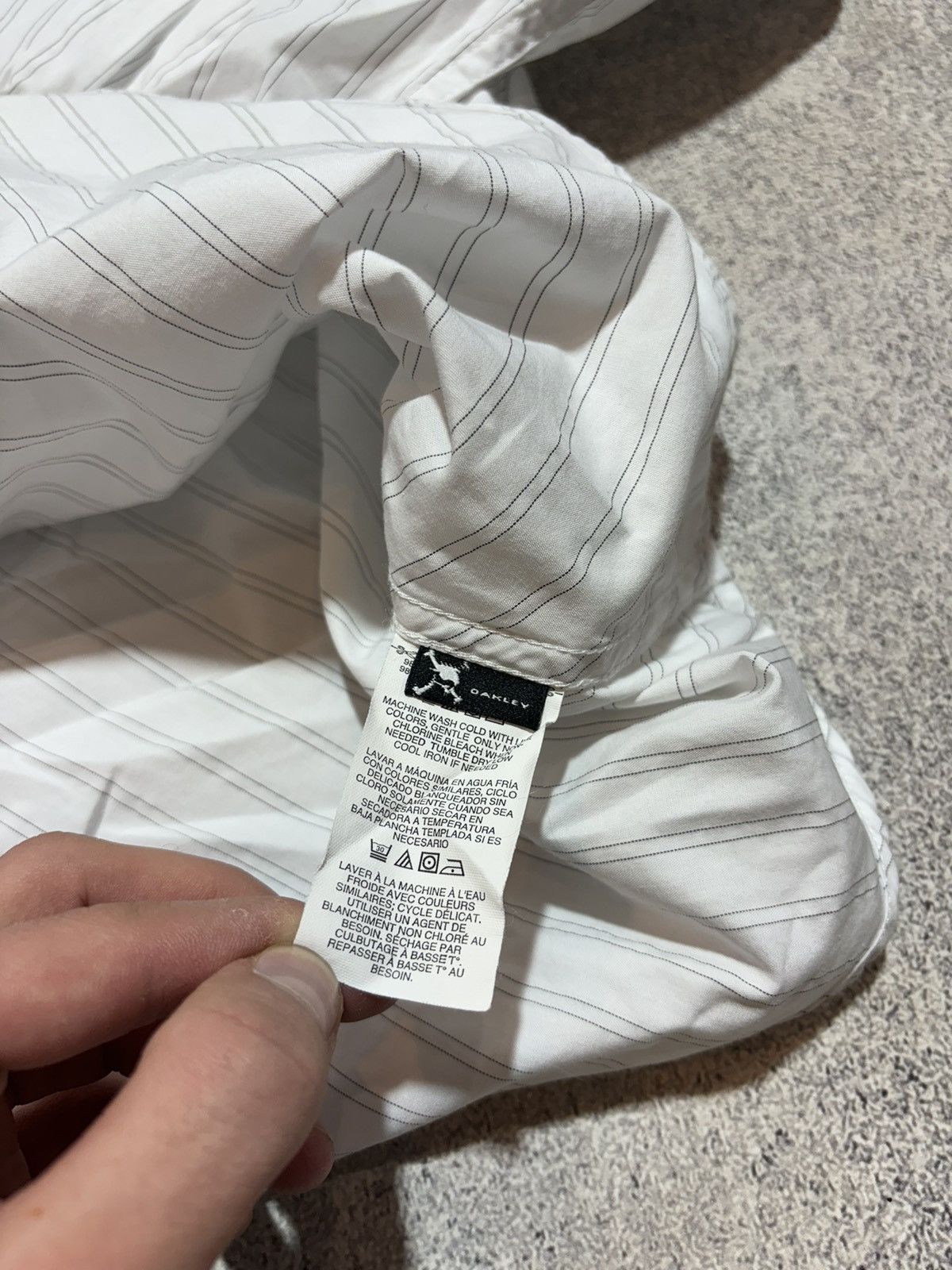 Oakley Vintage Oakley Shirt White Button Up Soft Touch Long Sleeve Size US L / EU 52-54 / 3 - 6 Thumbnail
