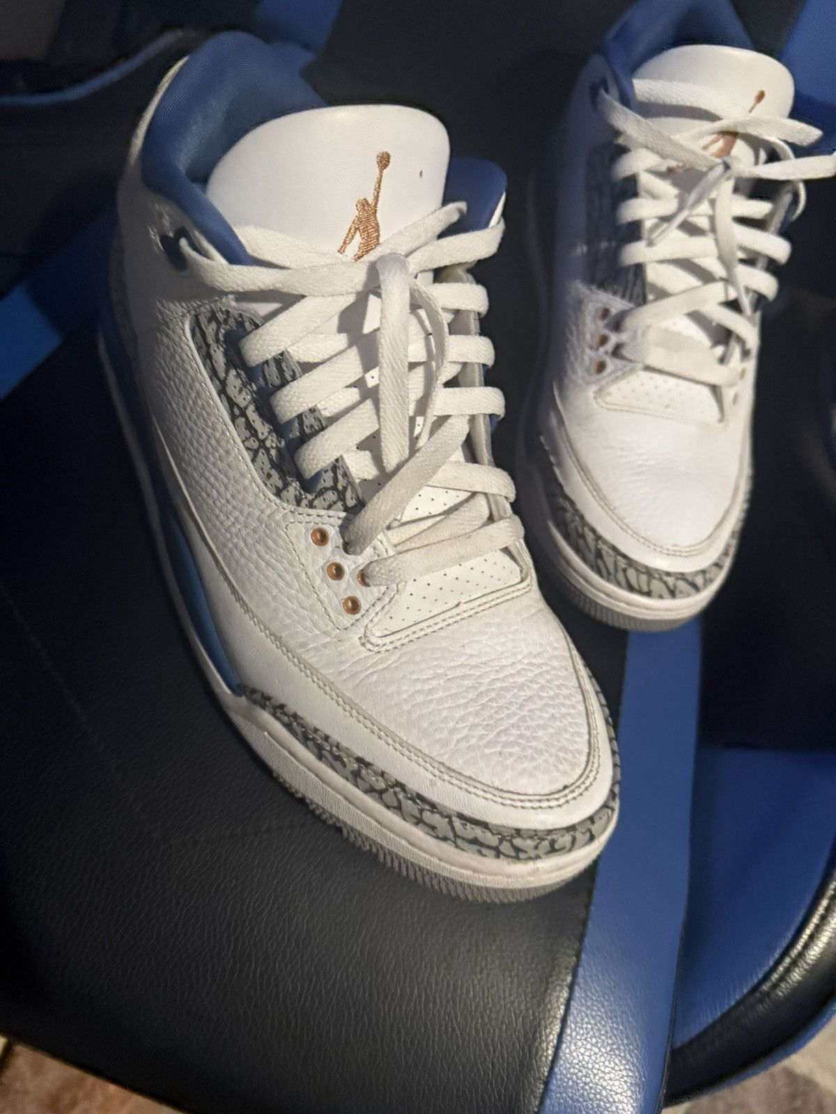 Jordan Brand blue and white Jordan 3 Size US 10.5 / EU 43-44 - 3 Thumbnail