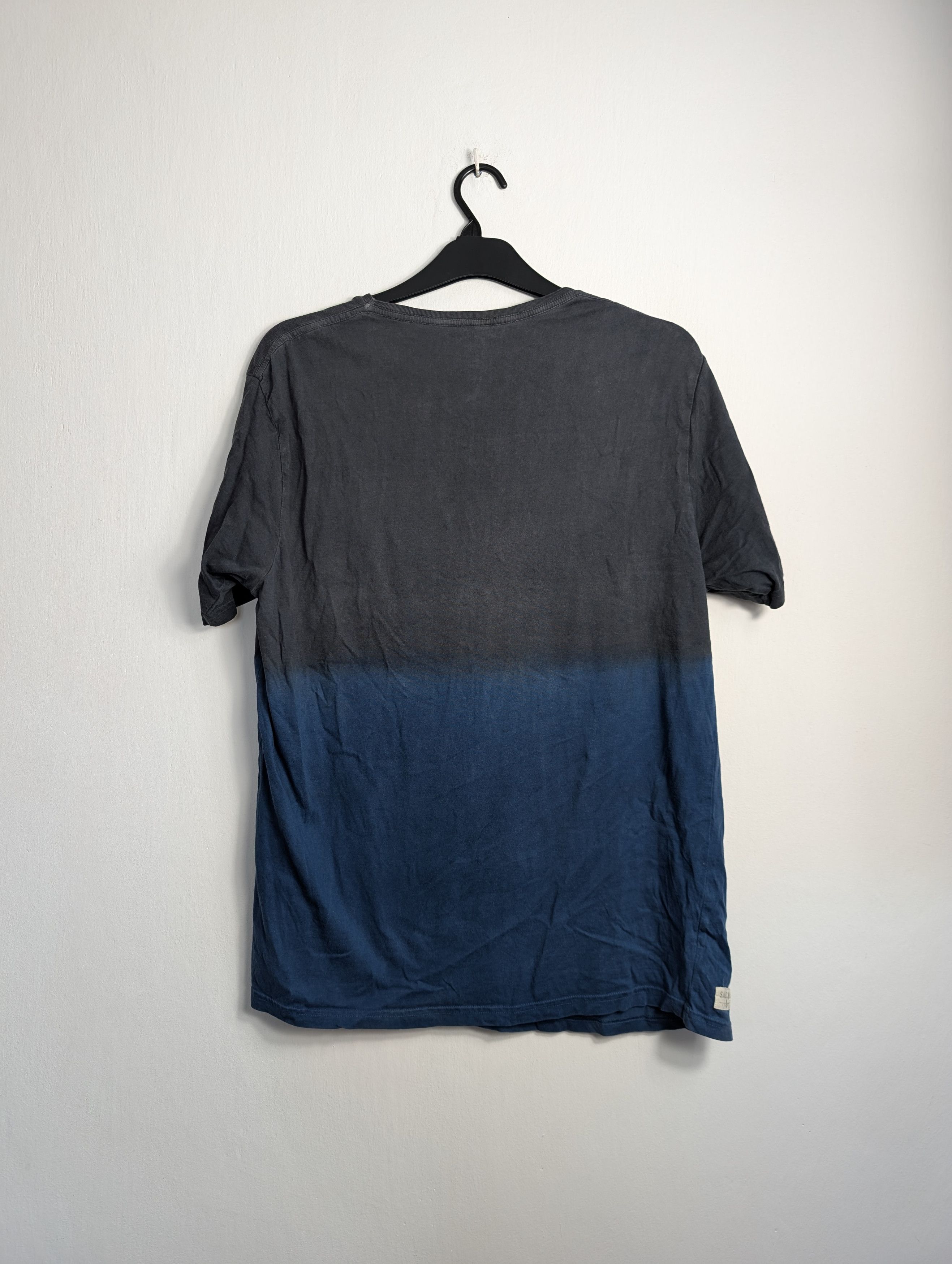 Other Saltrock Graphic T-shirt Grey Blue Two Tone Wolf Surf Skate Size US L / EU 52-54 / 3 - 4 Thumbnail