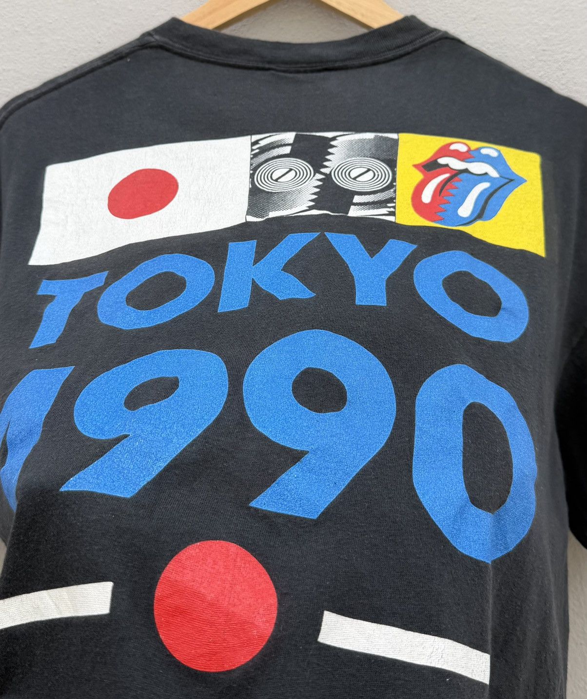 The Rolling Stones Vintage Rolling Stones Tokyo 1990 Tour Tee 1989 Band Shirt Size US XL / EU 56 / 4 - 5 Thumbnail