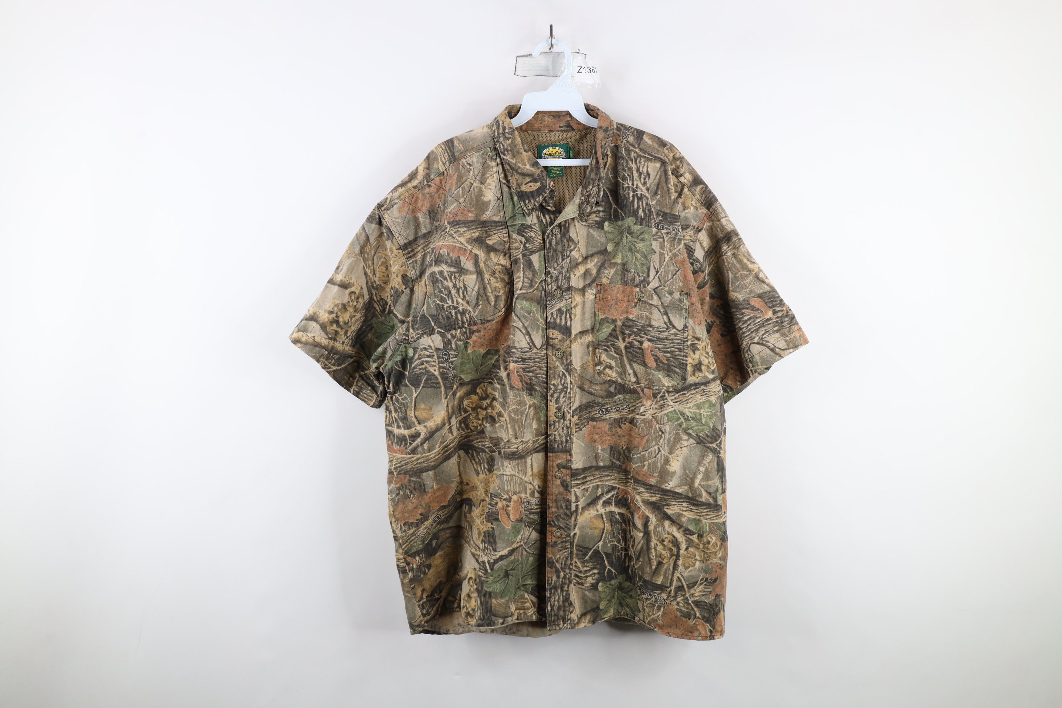 Cabelas × Vintage Vintage Cabelas Camouflage Short Sleeve Shooting Shirt Size US XXL / EU 58 / 5 - 1 Thumbnail