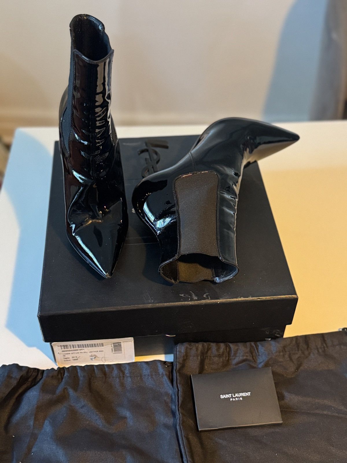 Yves Saint Laurent Yves Saint Laurent Ankle Chelsea Signature Boots Size US 7 / IT 37 - 10 Thumbnail