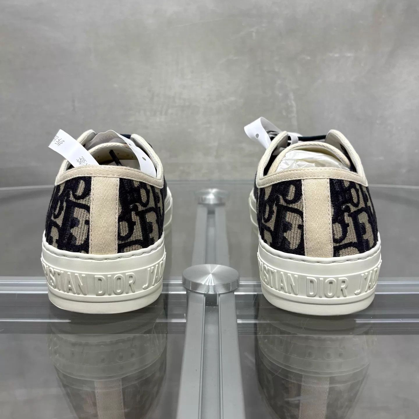 Dior Dior Oblique Black White Low Sneakers Women's 35.5 Size US 5 / IT 35 - 6 Thumbnail