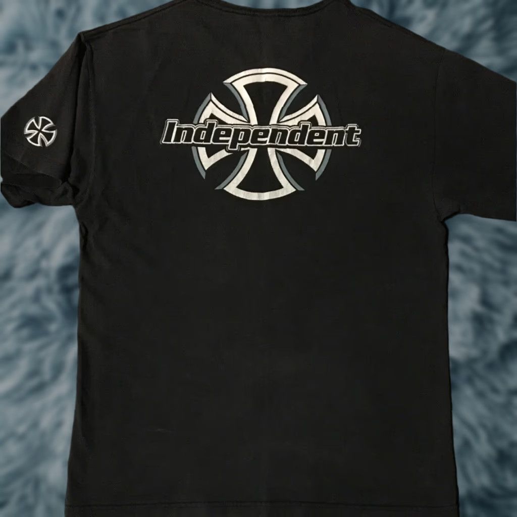 Thrasher VINTAGE Thrasher Shirt L Black 90s Independent Trucks Thrashed Cross Skater Grunge Vintage 90s USA Punk Rock Size US L / EU 52-54 / 3 - 1 Thumbnail