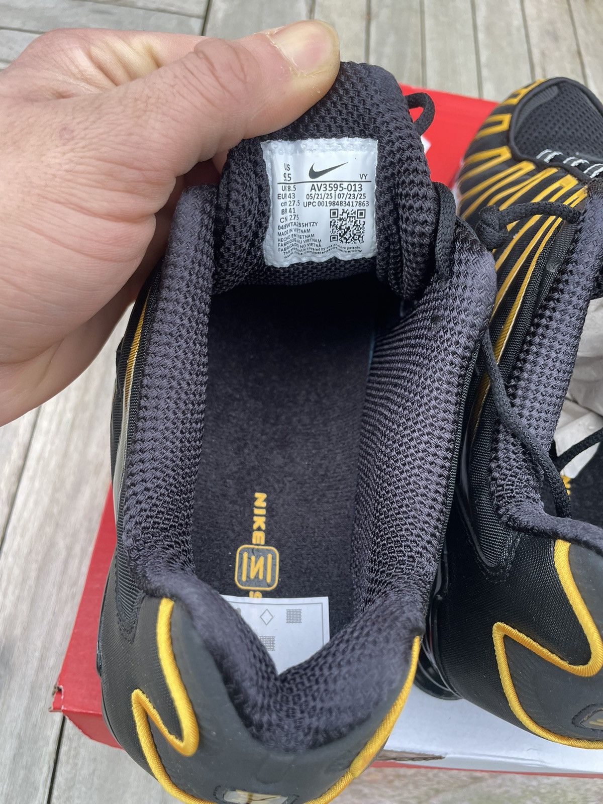 Nike Nike Shox Tl University Black Gold Size US 9.5 / EU 42-43 - 3 Thumbnail