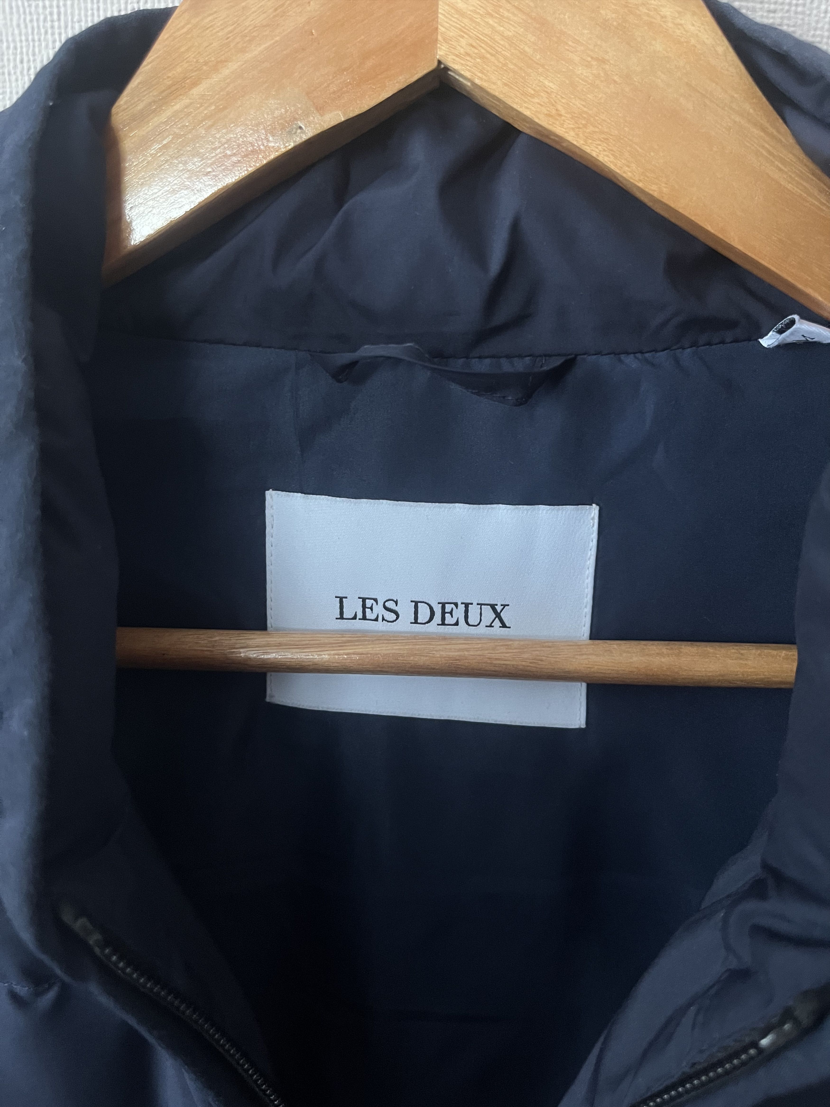Les Deux Les Deux Men’s Newport Padded Vest in Blue Script Logo Size US M / EU 48-50 / 2 - 5 Thumbnail