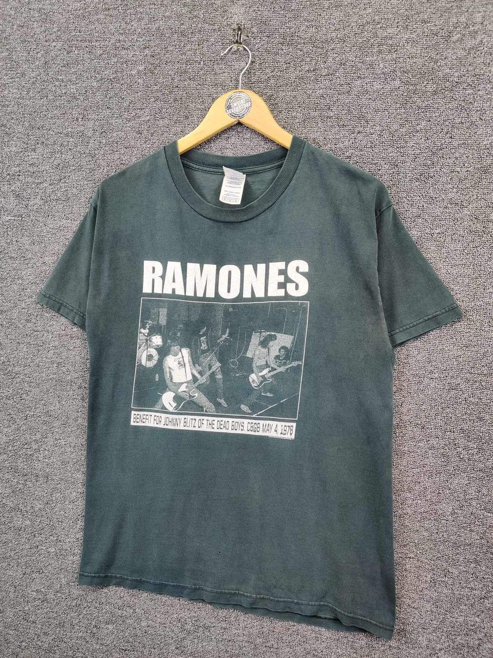 Band Tees Vintage Ramones Johny Blitz The Dead Boys Band Tee Tshirt Size US M / EU 48-50 / 2 - 2 Thumbnail