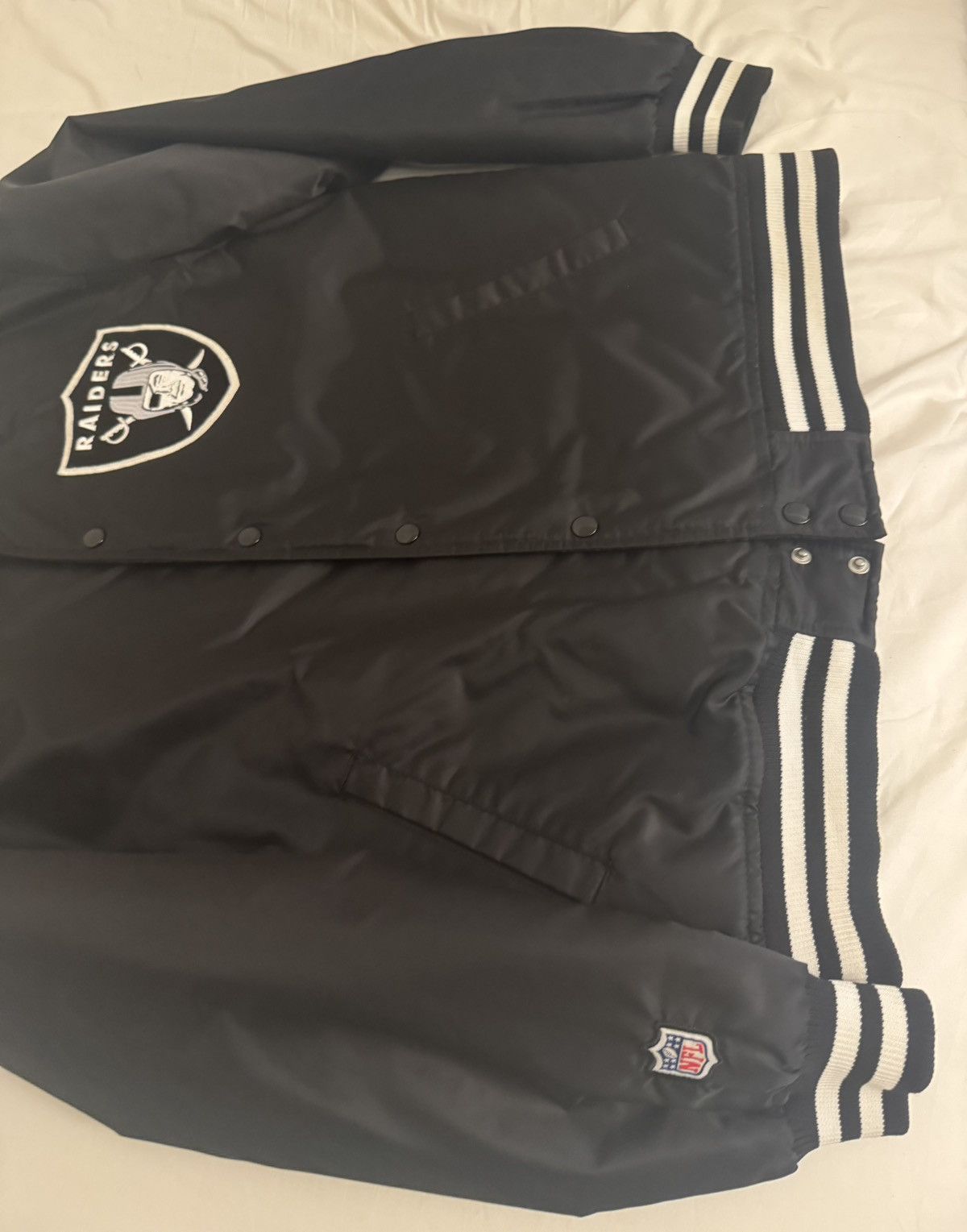 NFL Raiders Vintage Bomber Jacket Size US L / EU 52-54 / 3 - 4 Thumbnail