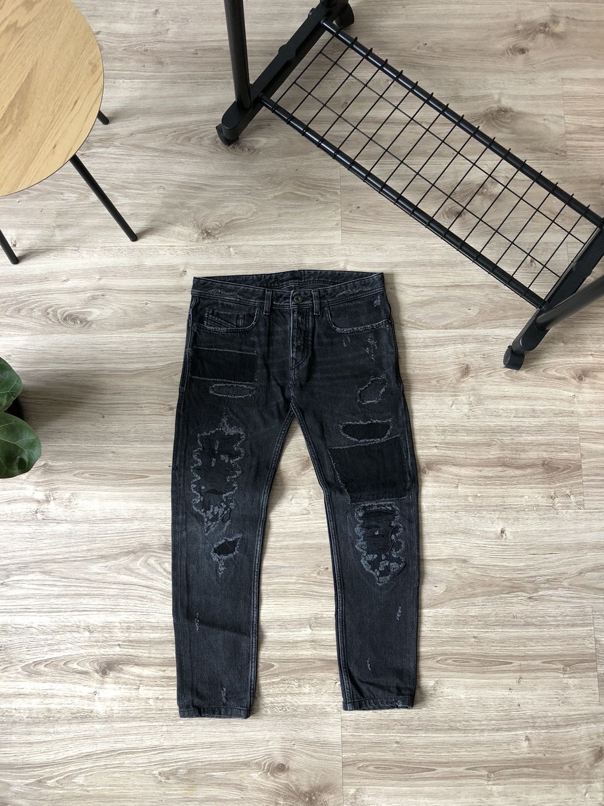 Diesel Black Gold Diesel Black Gold Distressed Denim Jeans Size US 30 / EU 46 - 1 Thumbnail