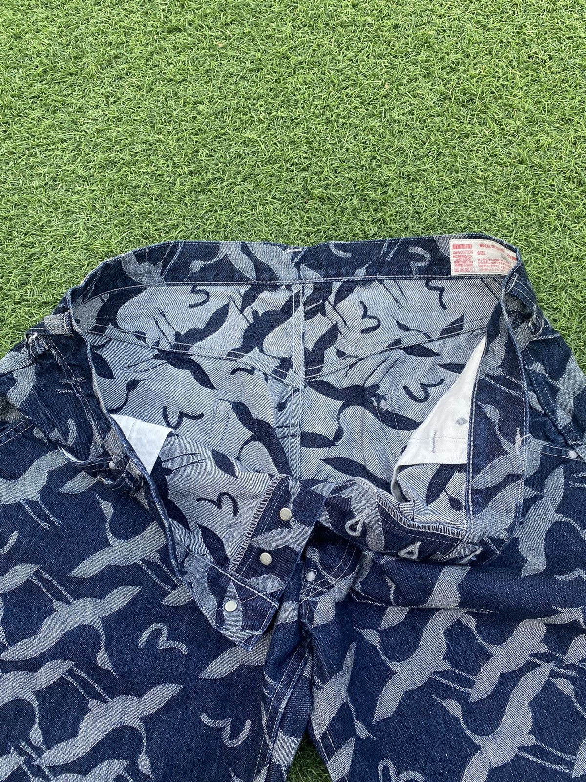 Evisu EVISU ALL OVER PRINT LOGO WITH WHITE SEAGULL SHORT PANTS Size US 38 / EU 54 - 8 Thumbnail