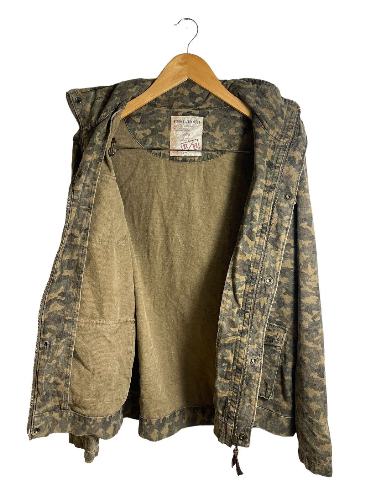 Japanese Brand Vintage Japanese Brand Rush Hour camo zipper jacket Size US M / EU 48-50 / 2 - 3 Thumbnail