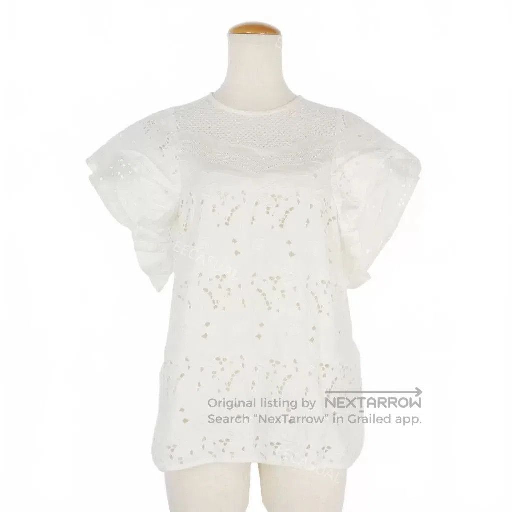 Other White Floral Embroidered Bell Sleeve Top. Size S / US 4 / IT 40 - 1 Thumbnail