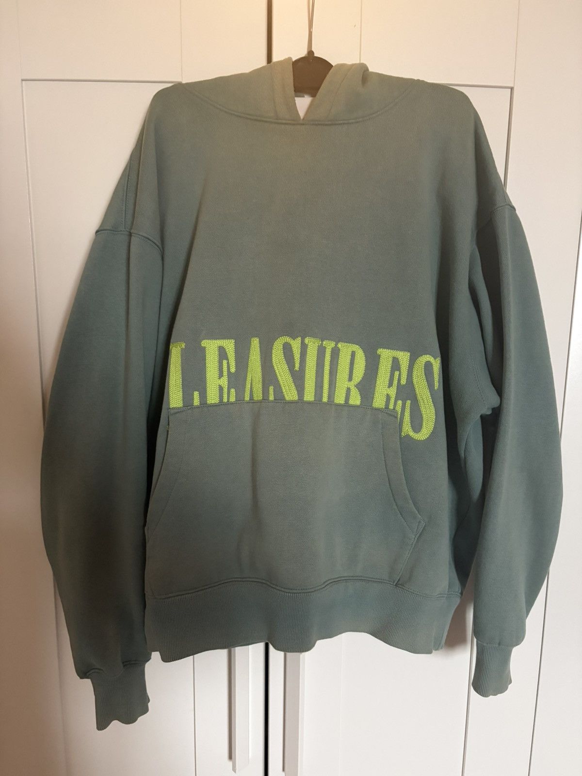 Pleasures PLEASURES Latex Hoodie Size L Size US L / EU 52-54 / 3 - 1 Thumbnail