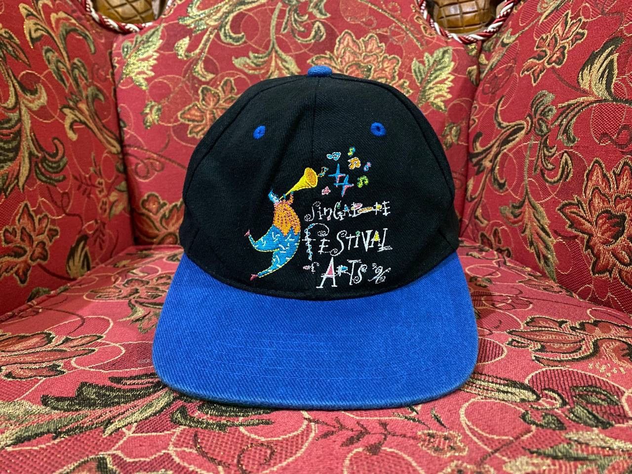 Vintage Vintage 90s Singapore Festival Arts Trucker Hats Size ONE SIZE - 1 Thumbnail