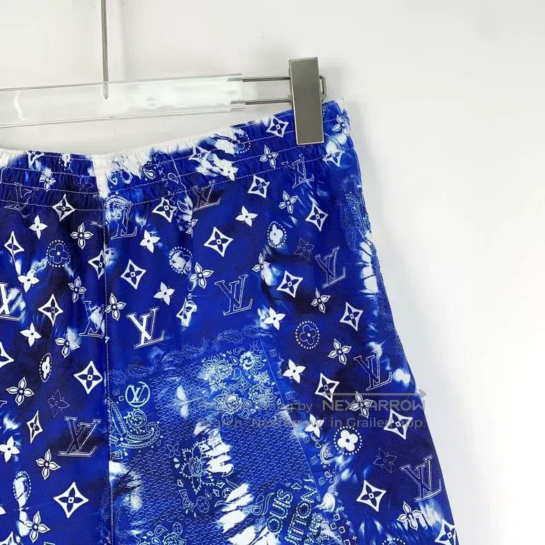 Louis Vuitton Louis Vuitton size s 22 blue logo presbyopic printed shorts Size US 28 / EU 44 - 3 Thumbnail
