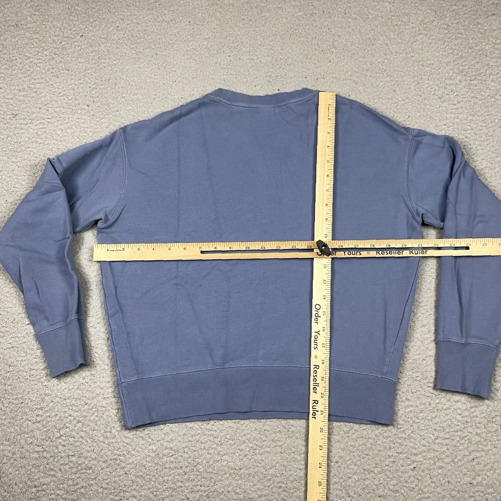 Uniqlo Disney Uniqlo Sweatshirt Adult Small Blue UT Mickey Mouse Crew Neck Sweatshirt Women S Blue Disney Size S / US 4 / IT 40 - 7 Thumbnail