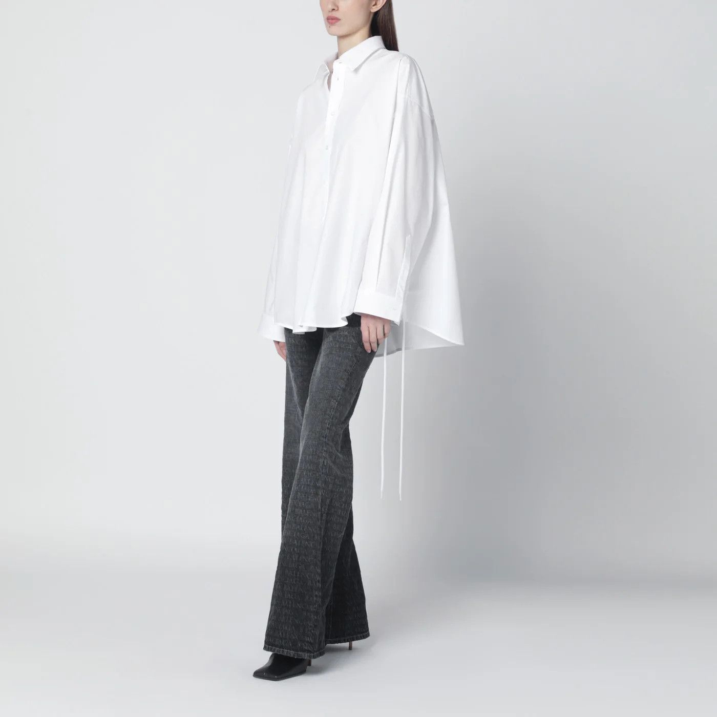 Balenciaga o1d2blof0426 Cotton Button Shirt in White Size XS / US 0-2 / IT 36-38 - 2 Thumbnail