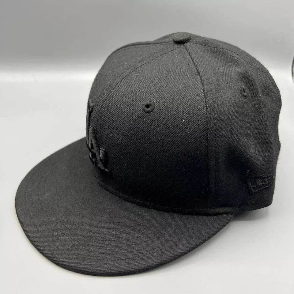 New Era Los Angeles LA Dodgers Hat 7 Embroidered 59Fifty Fitted Cap Size ONE SIZE - 2 Thumbnail