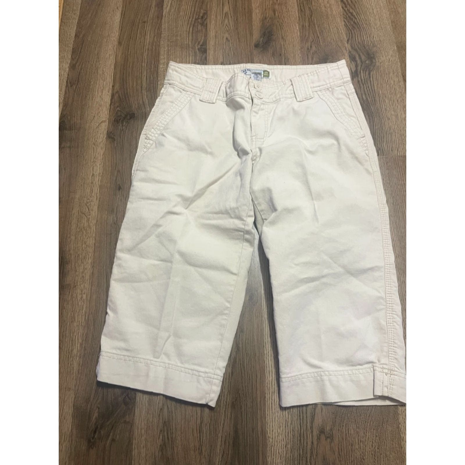 Old Navy Old Navy Pants Women's 8 White Capris Low Waist Pockets Casual Size 30" / US 8 / IT 44 - 2 Thumbnail