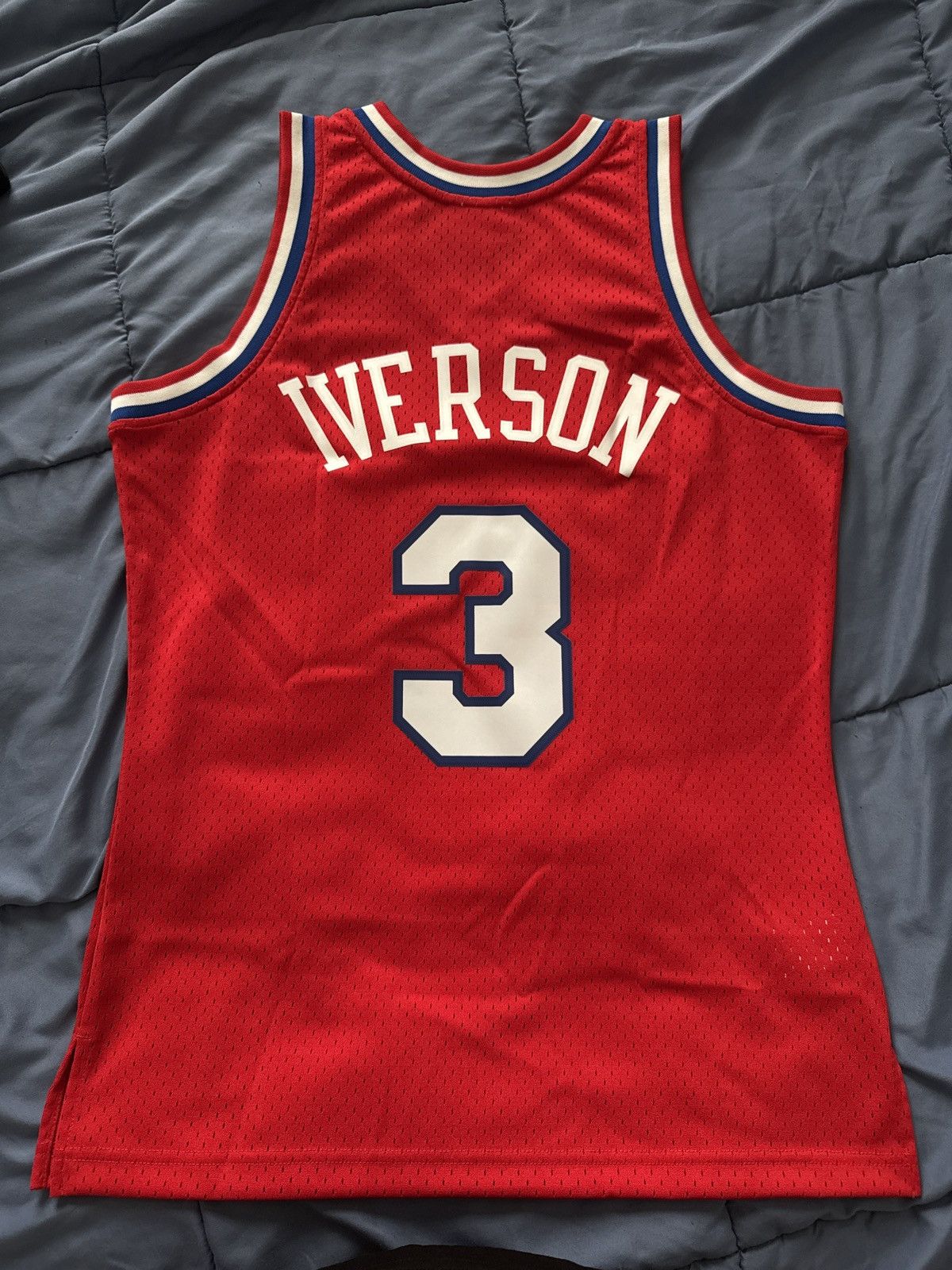 Mitchell & Ness Allen Iverson Jersey Size US M / EU 48-50 / 2 - 3 Thumbnail