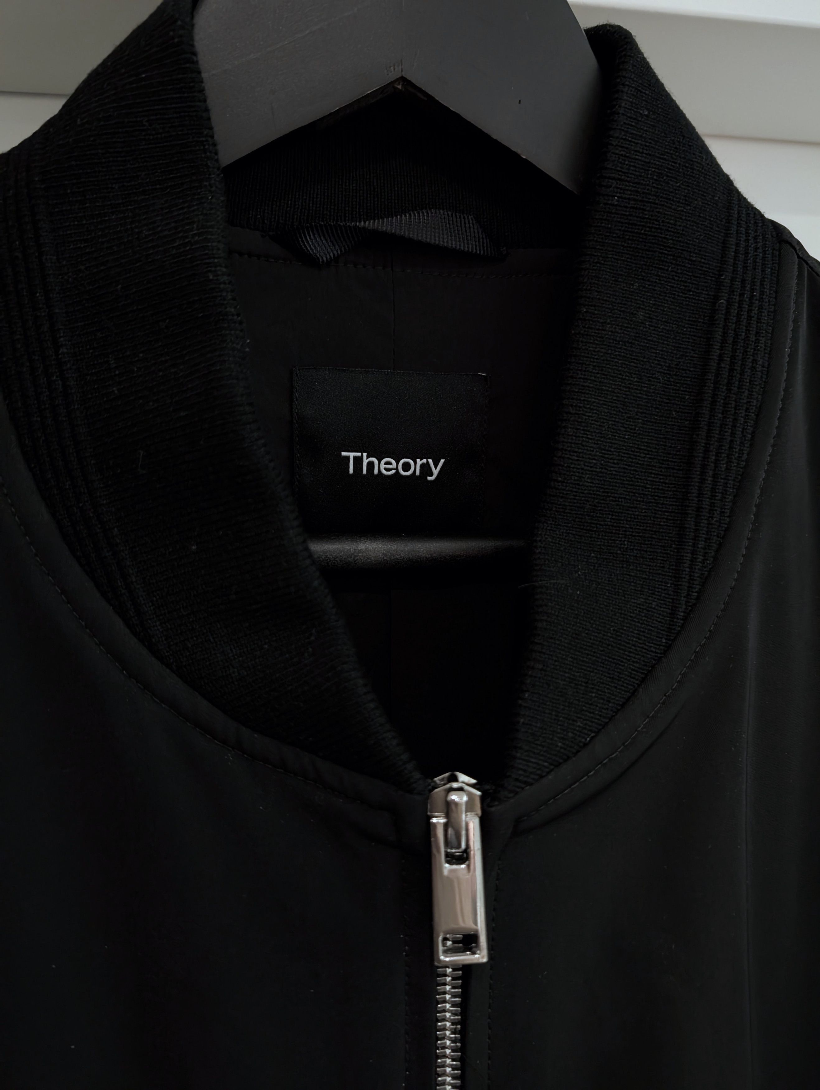 Theory Theory City bomber jacket, L Size US L / EU 52-54 / 3 - 5 Thumbnail