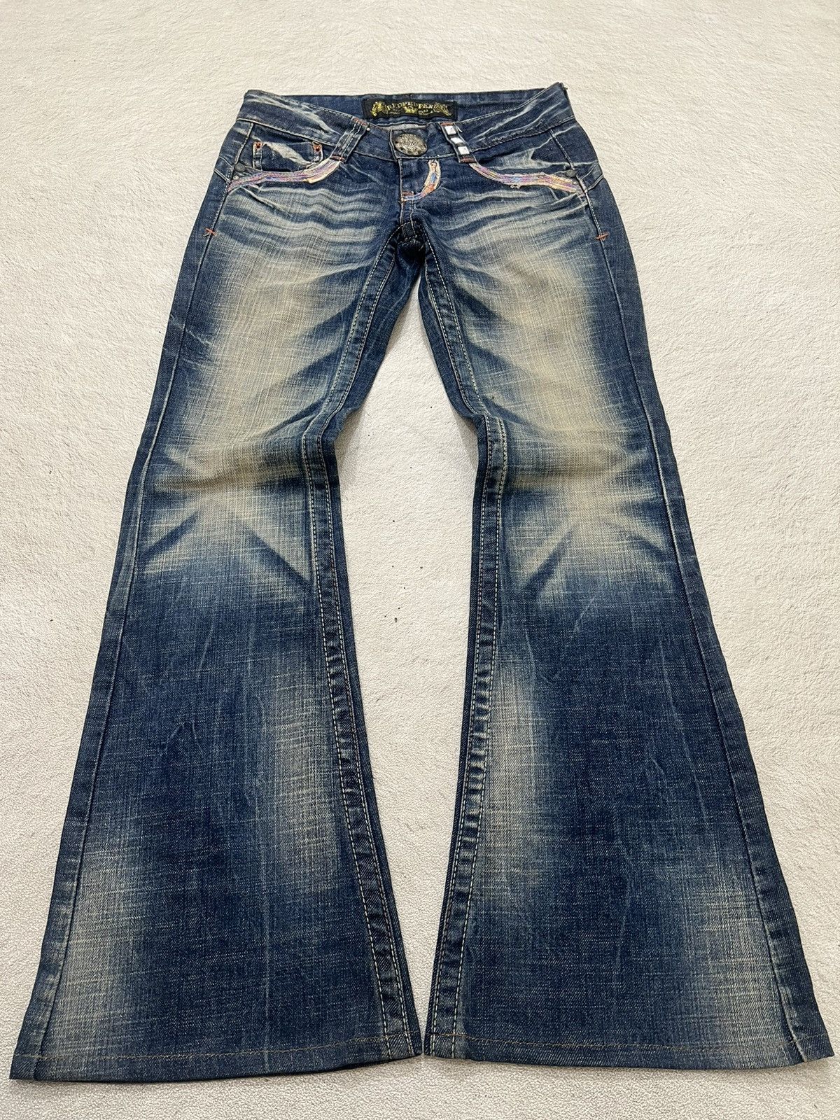 If Six Was Nine 2000s Red Pepper Studded Embroidery Flare Wash Jeans y2k Lgb Size US 28 / EU 44 - 2 Thumbnail