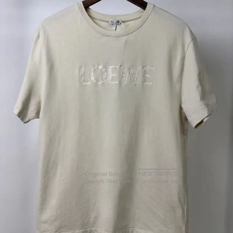 Loewe LOEWE Women's Cream Short Sleeve T-Shirt . Size S / US 4 / IT 40 - 1 Thumbnail