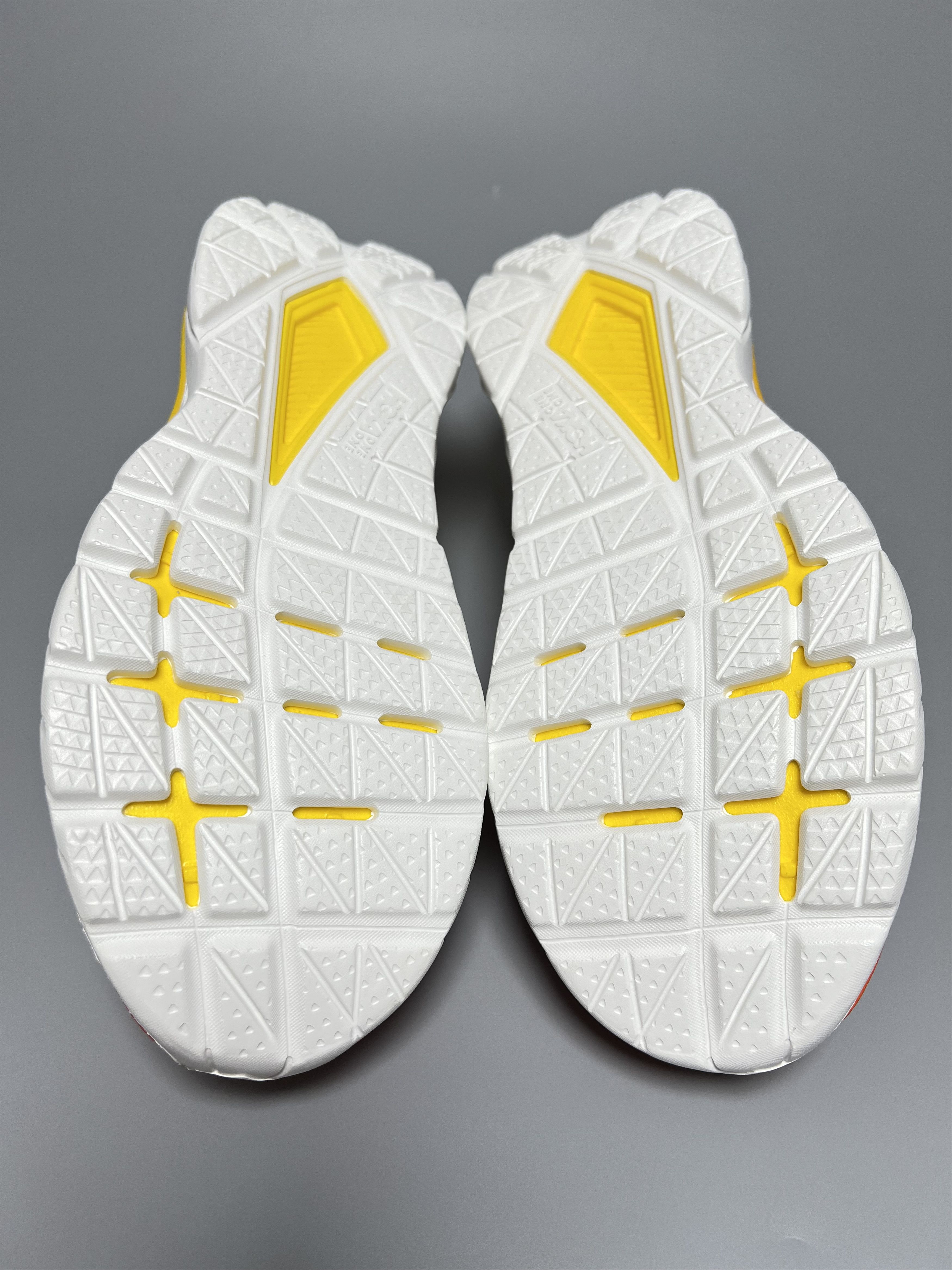 Hoka 9D Hoka One One Mach 5 Running Shoes 1127893-FDND Size US 9 / EU 42 - 12 Thumbnail