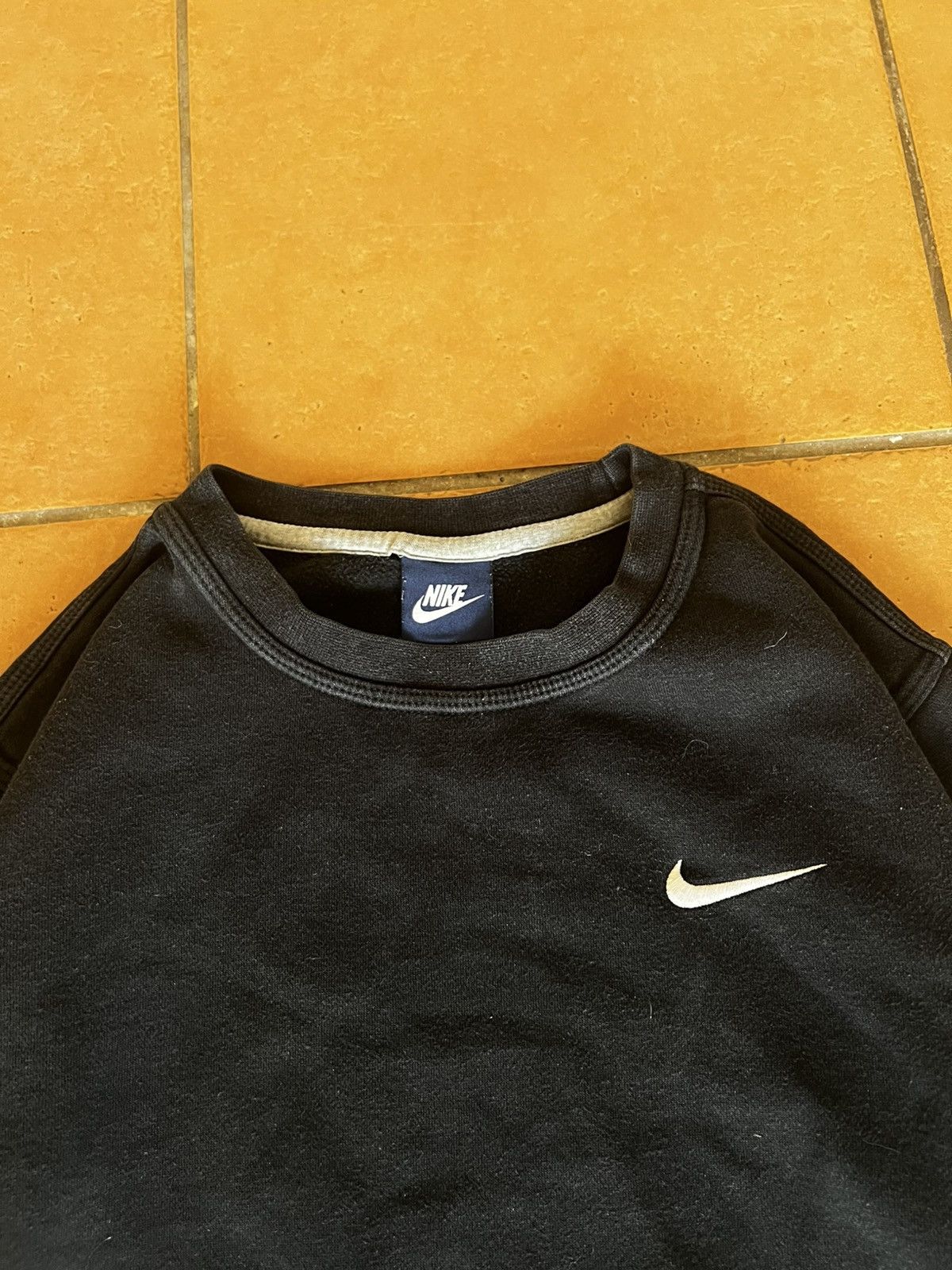 Nike × Vintage Nike Vintage SWEATSHIRT Crewneck Small Center Swoosh Y2k Size US S / EU 44-46 / 1 - 2 Thumbnail