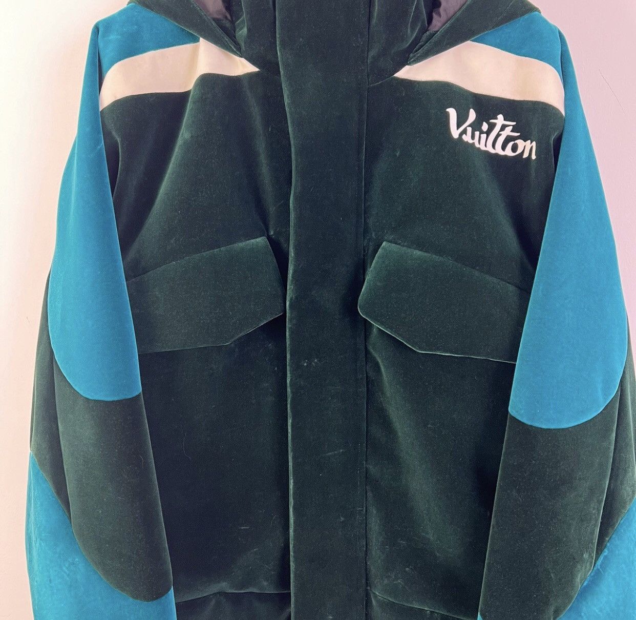 Louis Vuitton Louis Vuitton LV lake green velvet jacket 2412-Nextarrow Size US L / EU 52-54 / 3 - 7 Thumbnail