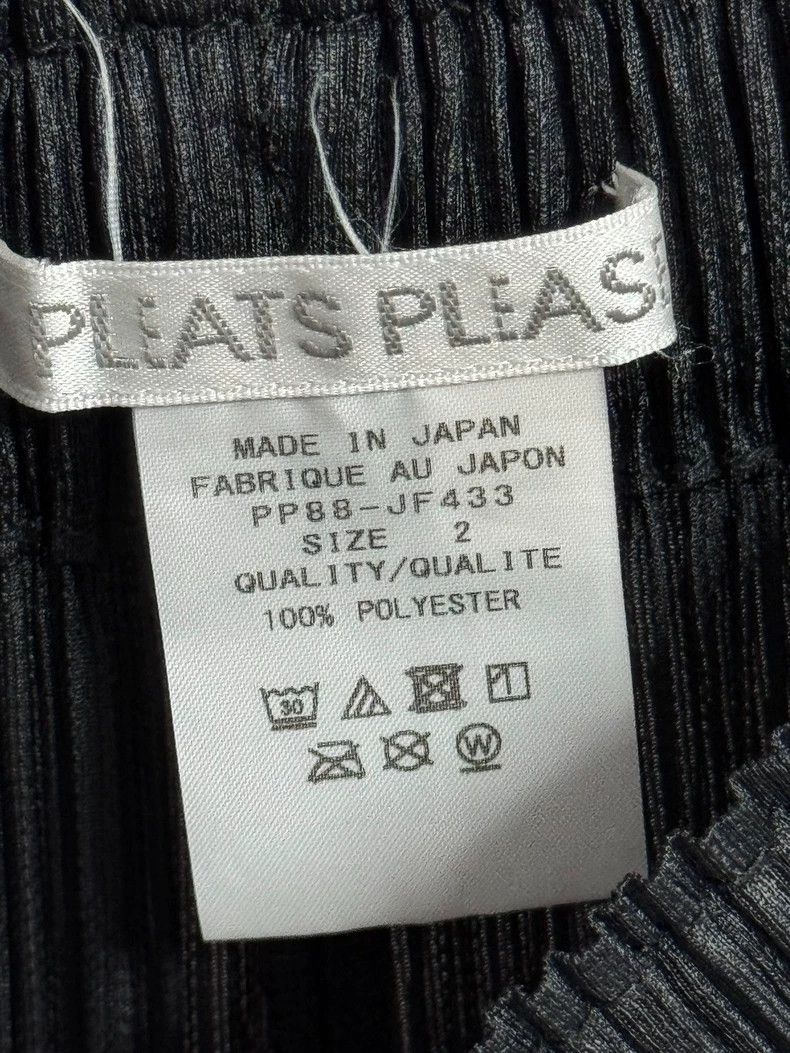 Issey Miyake issey miyake size:2 Black pleated pants 2505-Nextarrow Size US 26 / EU 42 - 4 Thumbnail