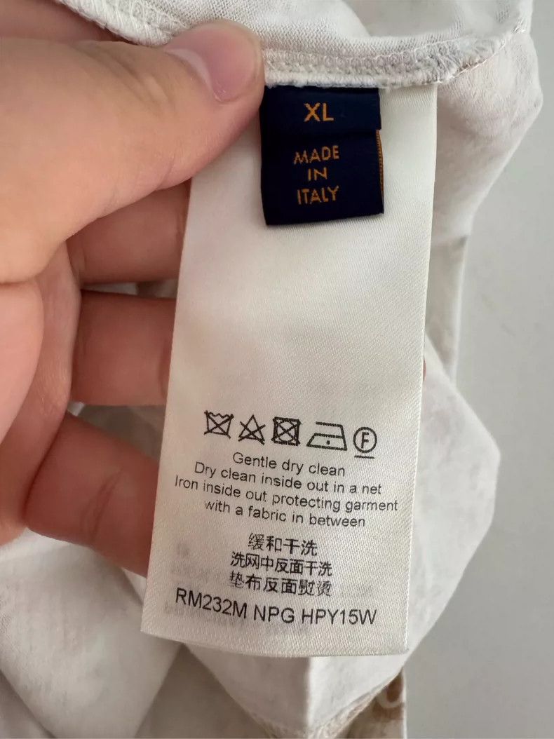 Louis Vuitton Louis Vuitton Beige short-sleeved T-shirt with full logo s Size US XL / EU 56 / 4 - 4 Thumbnail