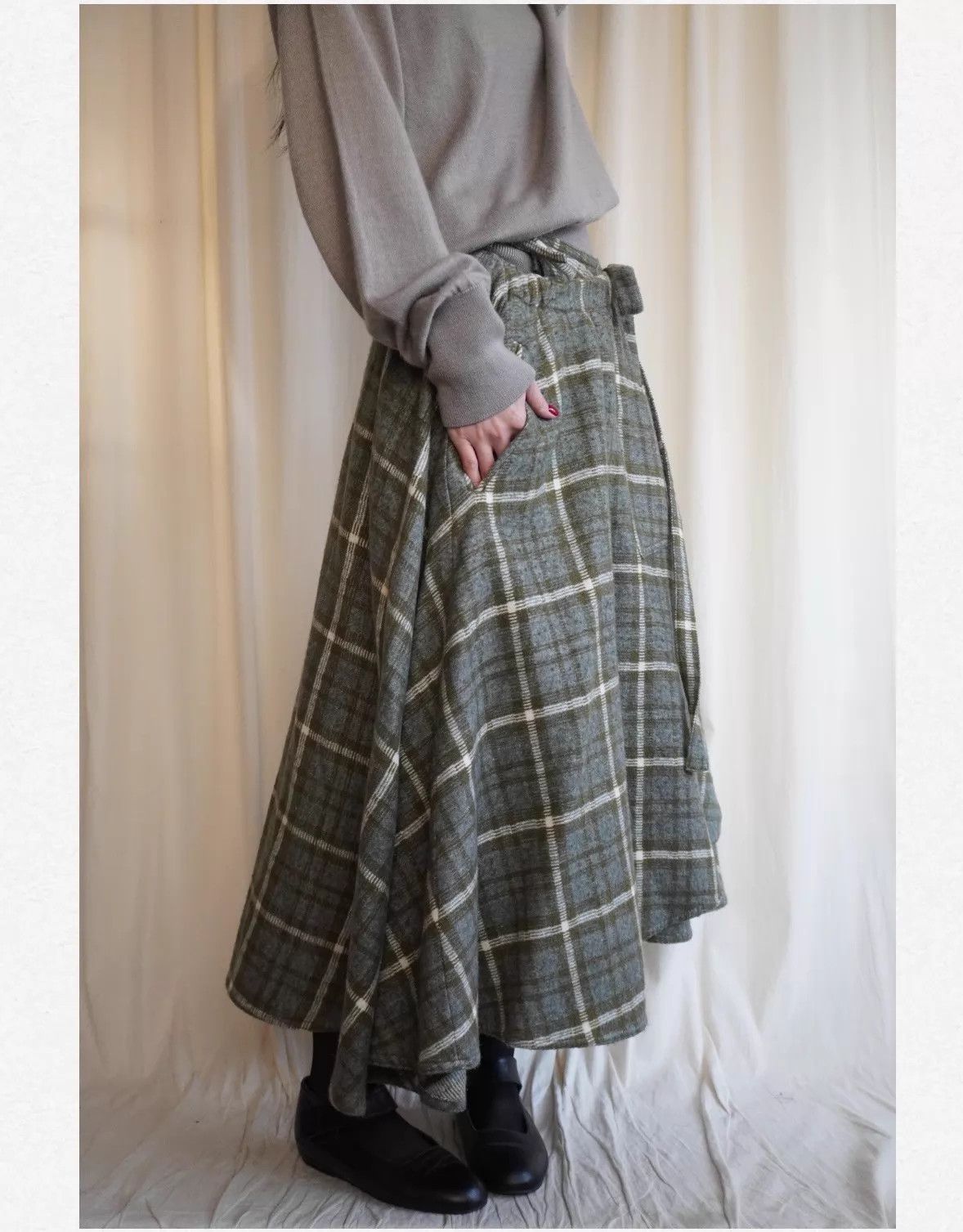 Comme des Garcons COMME des GARCONS 1983 Early Checked Skirt Women’s Size 27" / US 4 / IT 40 - 1 Thumbnail