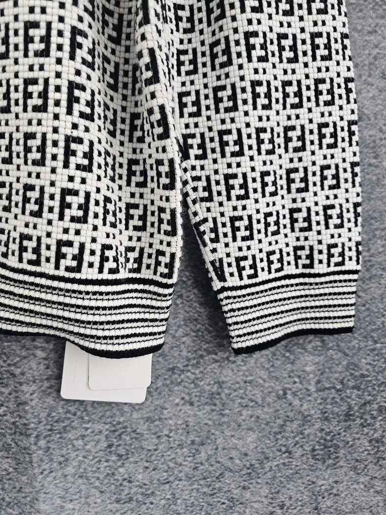 Fendi Fendi All-over print round neck knit Size US M / EU 48-50 / 2 - 6 Thumbnail