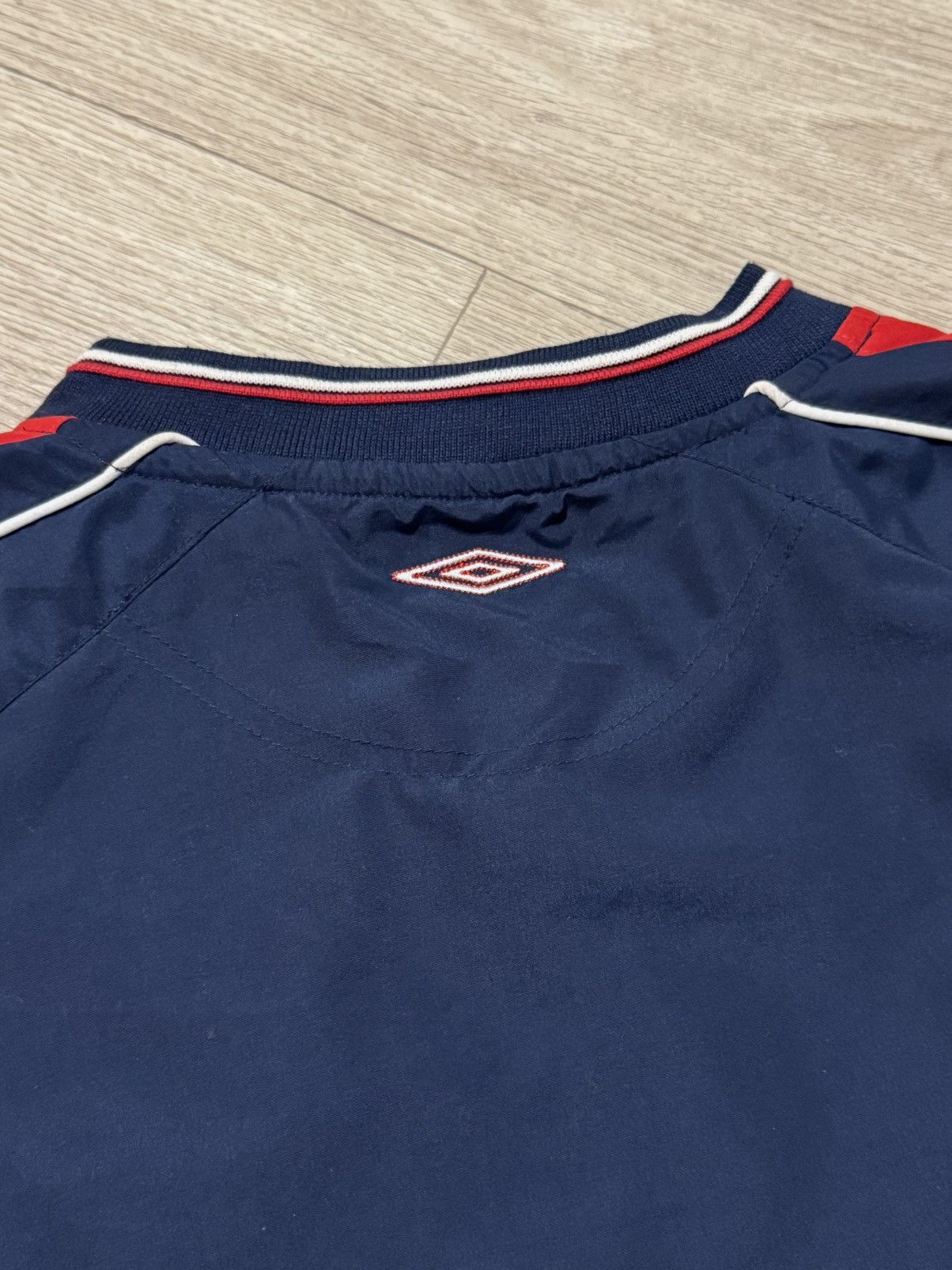 Umbro 🔷Vintage Umbro Oversized Nylon Big logo Sweatshirt 90s🔷 Size US L / EU 52-54 / 3 - 6 Thumbnail