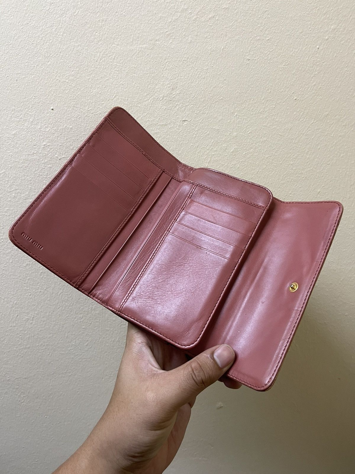 Miu Miu NEED GONE ASAP ‼️ Miu Miu Clutch Bag Size ONE SIZE - 10 Thumbnail