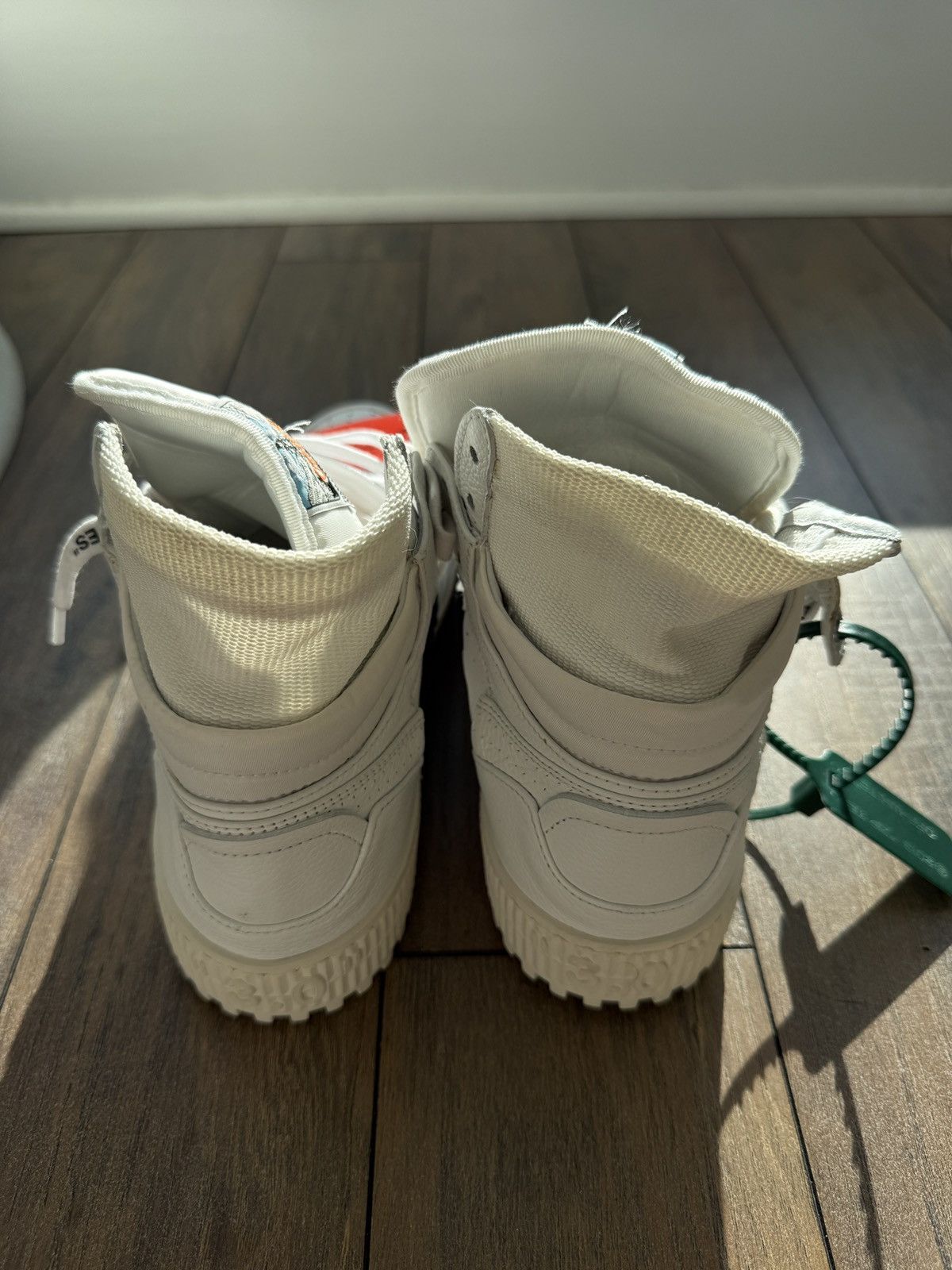 Off-White Off White Men’s High Top Sneaker Size US 8 / EU 41 - 4 Thumbnail