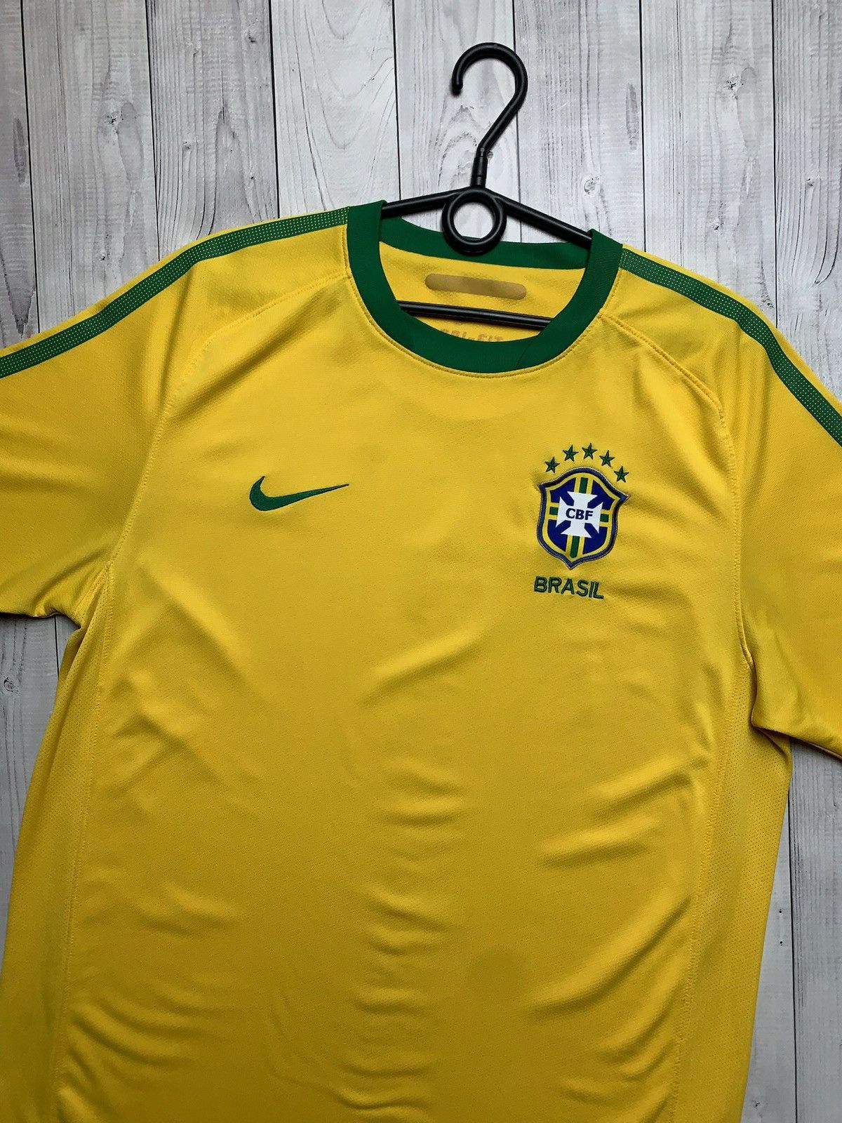 Nike × Vintage Vintage Nike Brazil soccer jersey size L logo Brasil Size US L / EU 52-54 / 3 - 2 Thumbnail
