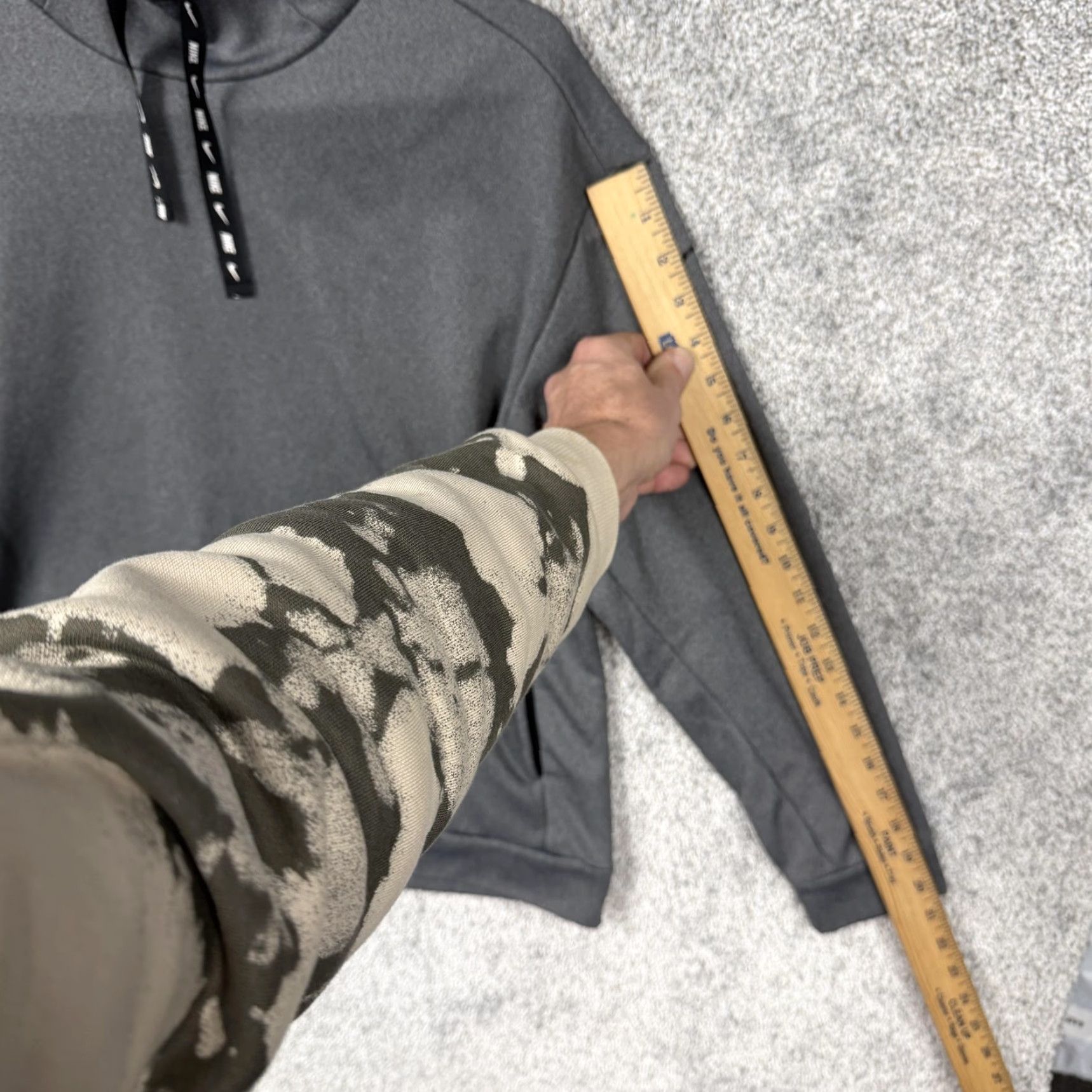 Nike Nike Hoodie Womens Small Gray Fleece Pullover Outdoor Training Crew Neck Swoosh Pockets Charcoal Mockup Size S / US 4 / IT 40 - 3 Thumbnail