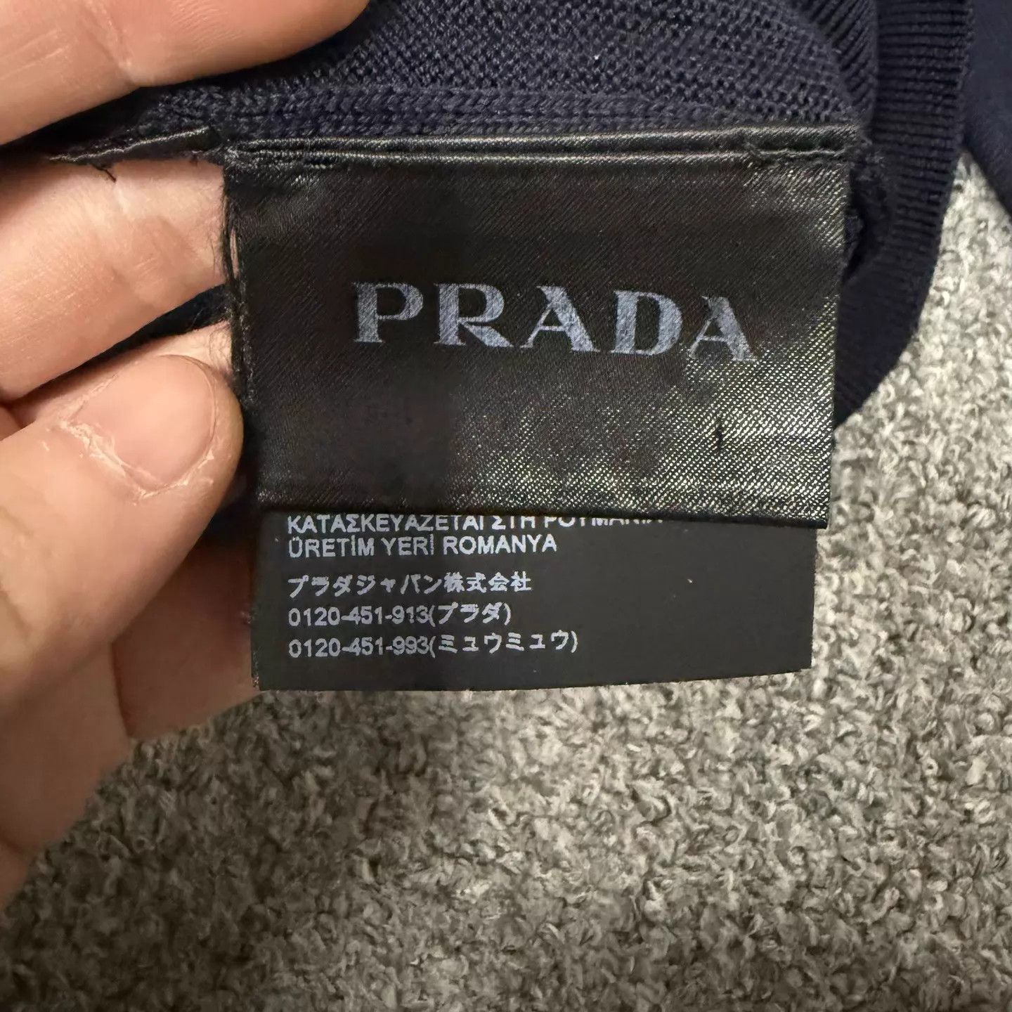 Prada Prada Navy Blue Back Logo Wool Sweater 52 99 New Size US L / EU 52-54 / 3 - 4 Thumbnail