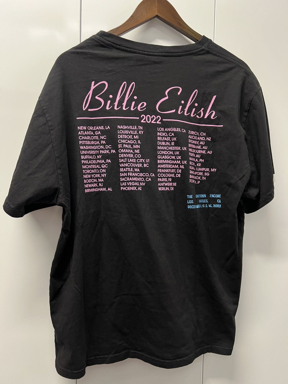 Vintage 2022 Billie Eilish Happier Than Ever World Tour Music Shirt Size US XL / EU 56 / 4 - 2 Thumbnail