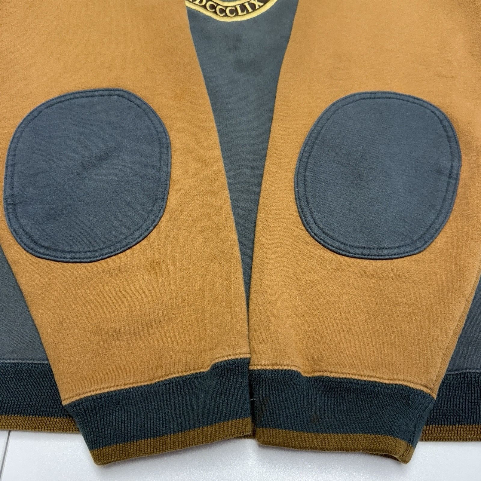 Vintage Vintage Valparaiso University Sweatshirt Mens XL Green Embro Size US XL / EU 56 / 4 - 8 Thumbnail