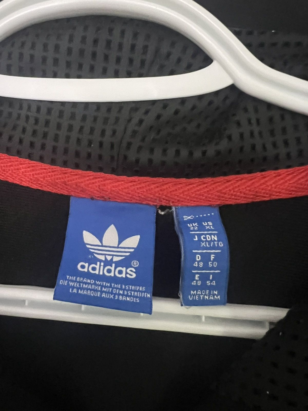 Adidas RARE Adidas Originals Berlin 3 Stripes Hoodie Zip Up XL Size US XL / EU 56 / 4 - 2 Thumbnail