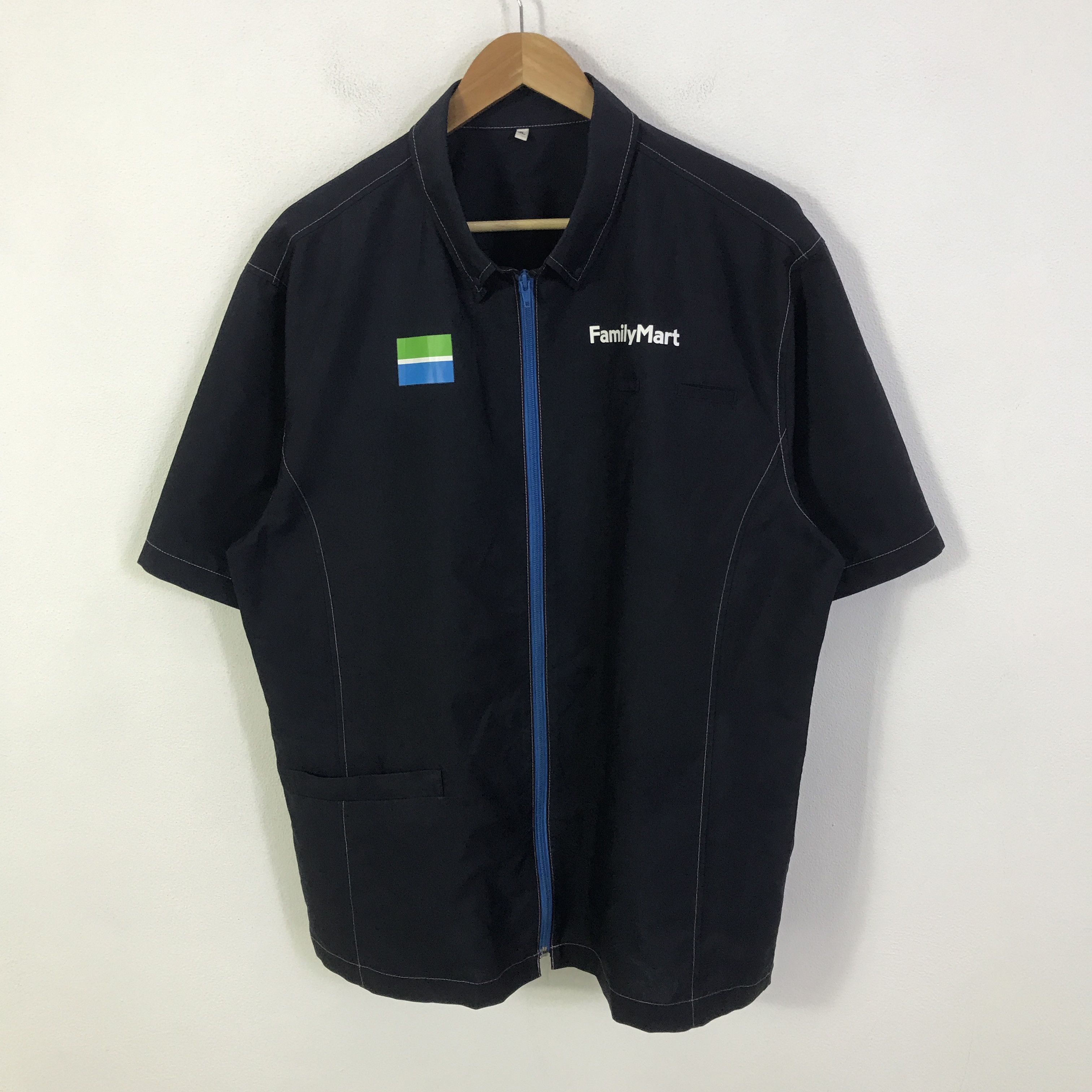 Japanese Brand family mart worker japan jacket K128B10 Size US L / EU 52-54 / 3 - 1 Thumbnail