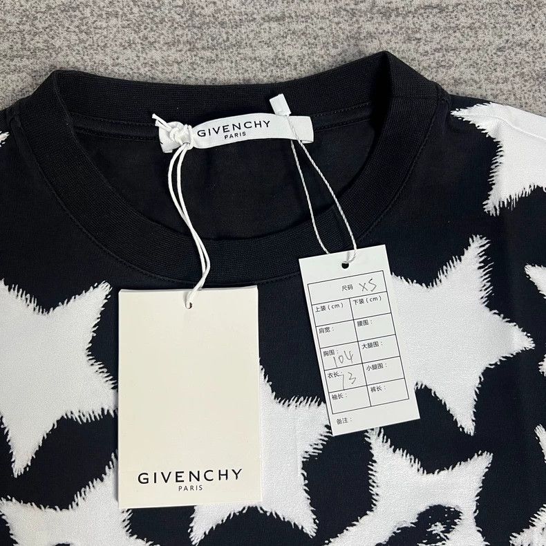 Givenchy Givenchy Five-Star Graffiti Short Sleeve Size US XS / EU 42 / 0 - 3 Thumbnail